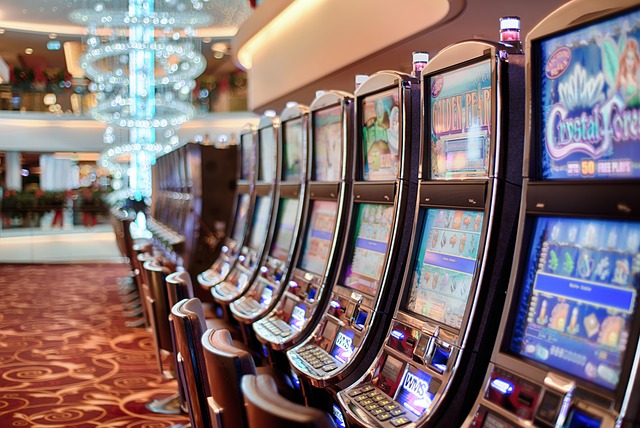 PLAY FREE SLOTS